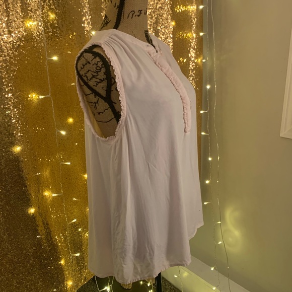 Merona 🎀 Sleeveless Pink Ruffled Shirt✨ - Picture 4 of 5